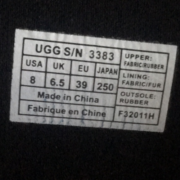 UGG Monogram Logo Rainboots! - Picture 11 of 15